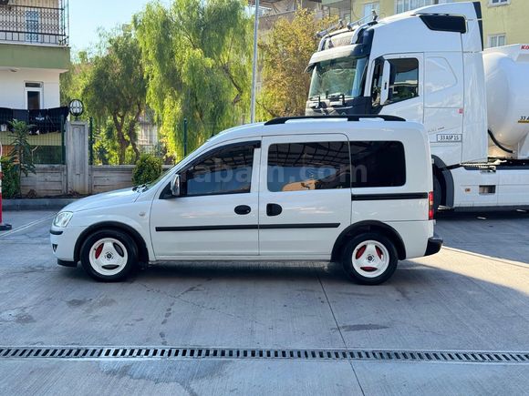 Galeriden Opel Combo 1.7 DTI Comfort 2004 Model Mersin