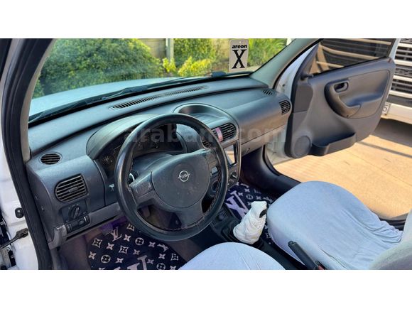 Galeriden Opel Combo 1.7 DTI Comfort 2004 Model Mersin