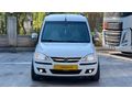 Galeriden Opel Combo 1.7 DTI Comfort 2004 Model Mersin