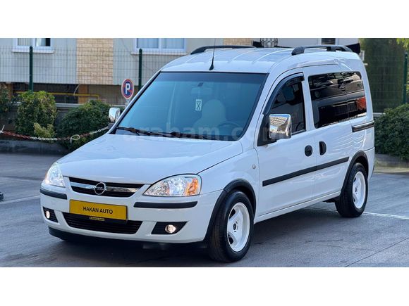 Galeriden Opel Combo 1.7 DTI Comfort 2004 Model Mersin