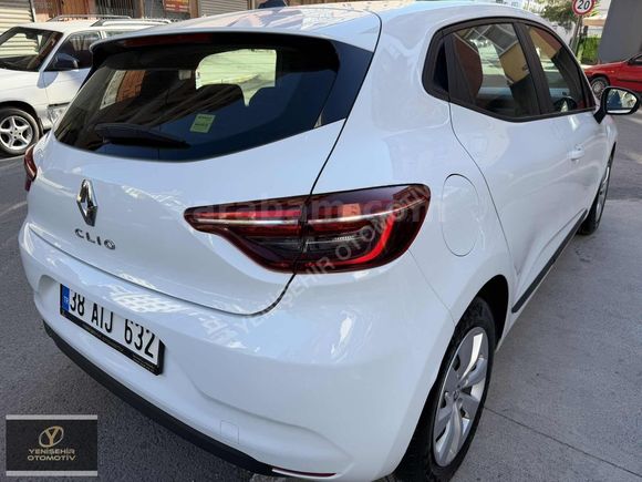 2023 MODEL CLIO KM:49.000 1 PARÇA BOYALI
