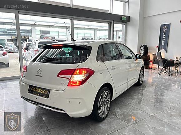CARZADE'DEN 2012 C4 1.6 e-HDİ EXCLUSİVE CAM TVN 132,000KM 1 BOYA