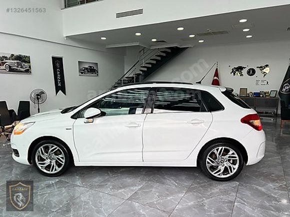 CARZADE'DEN 2012 C4 1.6 e-HDİ EXCLUSİVE CAM TVN 132,000KM 1 BOYA