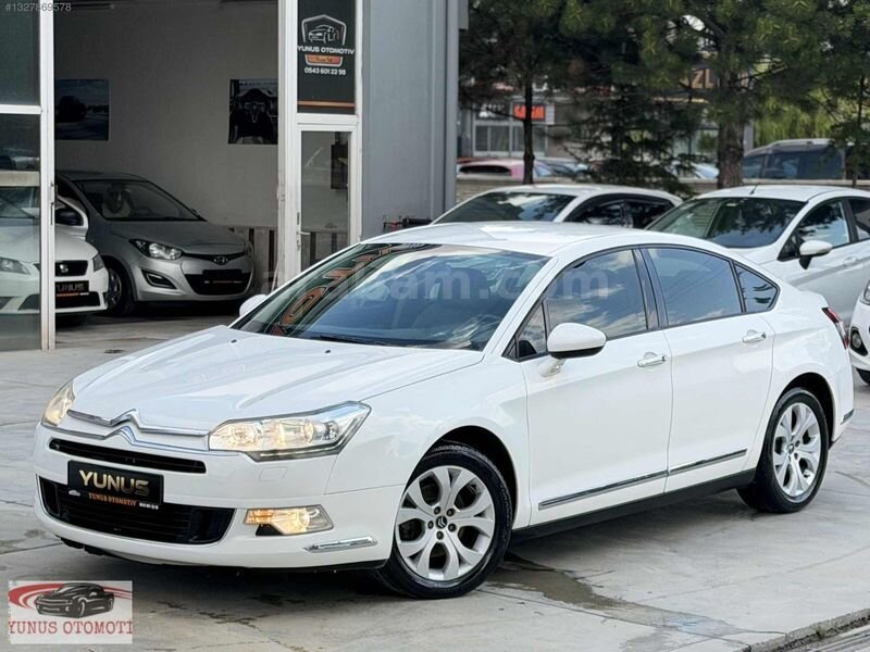 Galeriden Citroen C5 1.6 e-HDi Confort 2013 Model Afyonkarahisar 181.000 km Beyaz