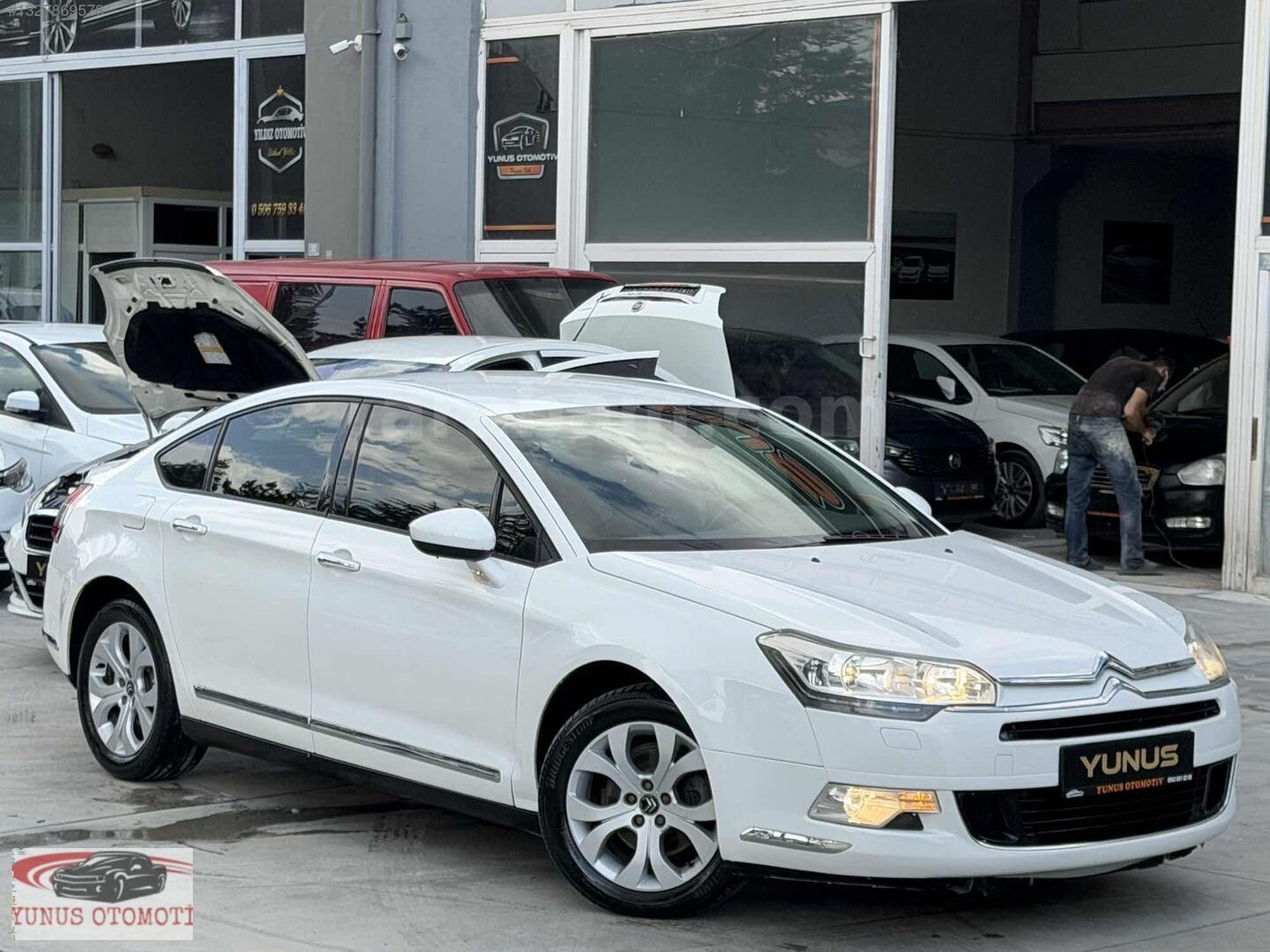 Galeriden Citroen C5 1.6 e-HDi Confort 2013 Model Afyonkarahisar 181.000 km Beyaz 2