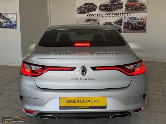 2023 MODEL MEGANE İCON BOYASIZ 67 bin km
