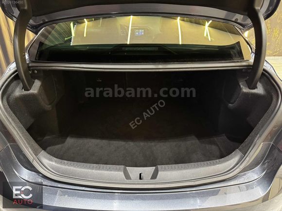EC AUTO 2024 RENAULT MEGANE İCON HATASIZ DEĞİŞENSİZ 12 TKST