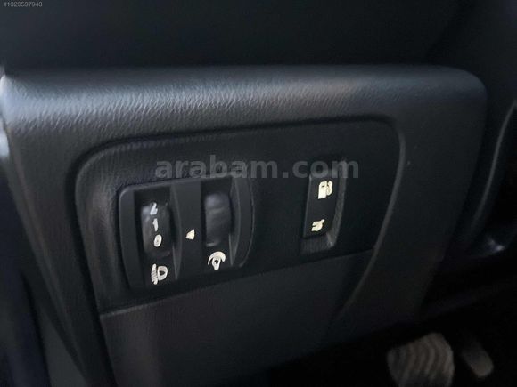 2023 megan 1.3 tec icon