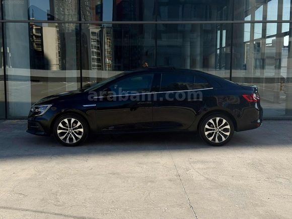 DİYAR MOTORS DAN 2024 MEGANE ICON CAM TAVAN SİYAH 85.000 KM