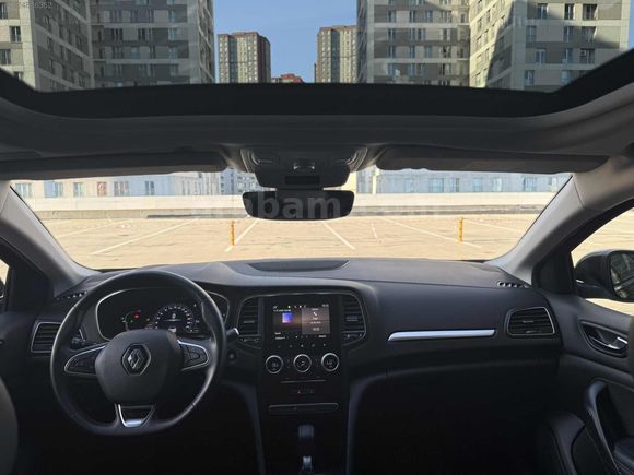 DİYAR MOTORS DAN 2024 MEGANE ICON CAM TAVAN SİYAH 85.000 KM