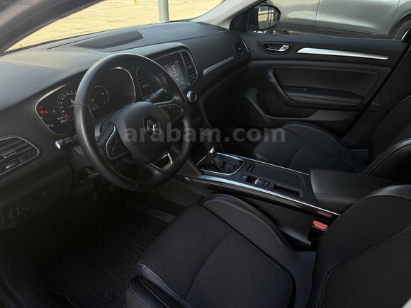 DİYAR MOTORS DAN 2024 MEGANE ICON CAM TAVAN SİYAH 85.000 KM