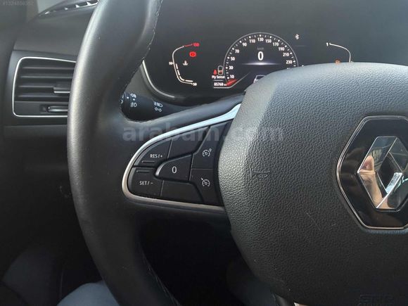 DİYAR MOTORS DAN 2024 MEGANE ICON CAM TAVAN SİYAH 85.000 KM