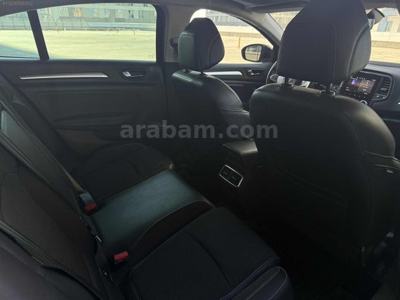 DİYAR MOTORS DAN 2024 MEGANE ICON CAM TAVAN SİYAH 85.000 KM