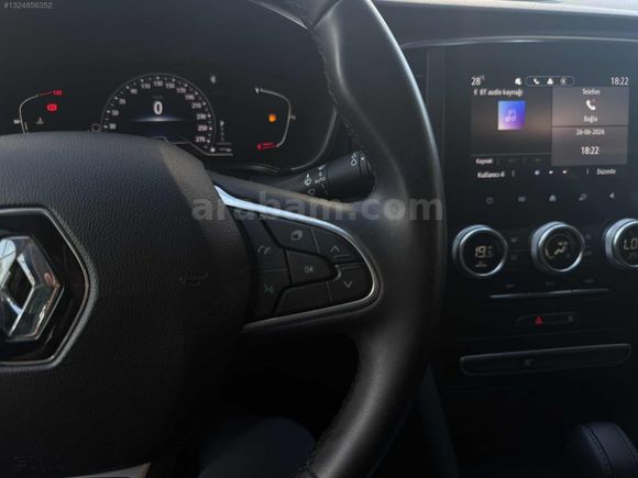 DİYAR MOTORS DAN 2024 MEGANE ICON CAM TAVAN SİYAH 85.000 KM