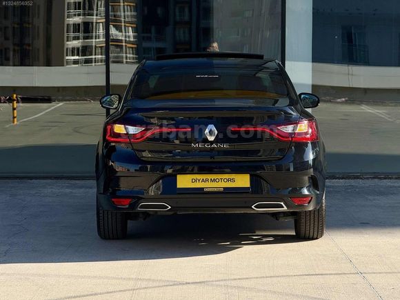 DİYAR MOTORS DAN 2024 MEGANE ICON CAM TAVAN SİYAH 85.000 KM