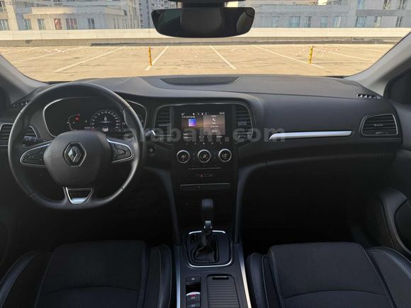 DİYAR MOTORS DAN 2024 MEGANE ICON CAM TAVAN SİYAH 85.000 KM