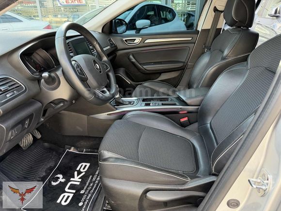 2020 MODEL RENAULT MEGANE 1.3 TCE CAM TAVANLI 60.000 KİLOMETREDE