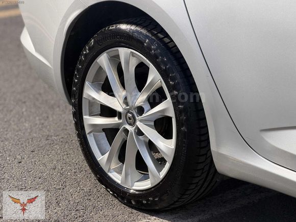 2020 MODEL RENAULT MEGANE 1.3 TCE CAM TAVANLI 60.000 KİLOMETREDE