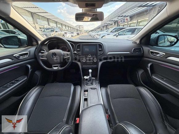 2020 MODEL RENAULT MEGANE 1.3 TCE CAM TAVANLI 60.000 KİLOMETREDE