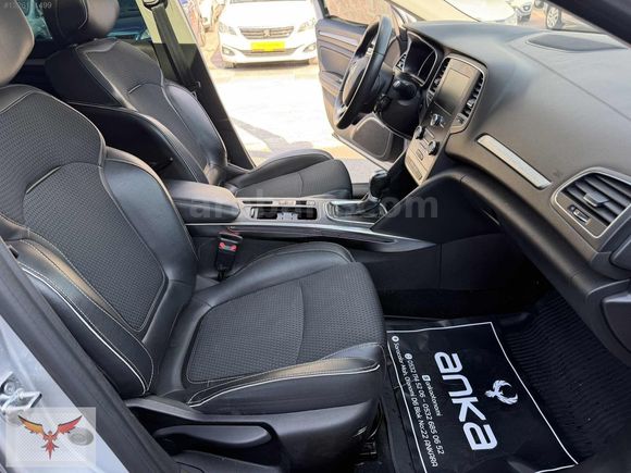 2020 MODEL RENAULT MEGANE 1.3 TCE CAM TAVANLI 60.000 KİLOMETREDE