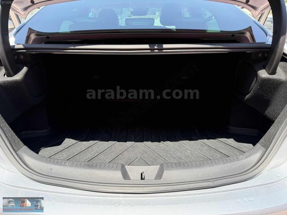 RAMAZAN'DAN 2024 MODEL RENAUL MEGANE 1.3 TCE 140 HP İCON HATASIZ