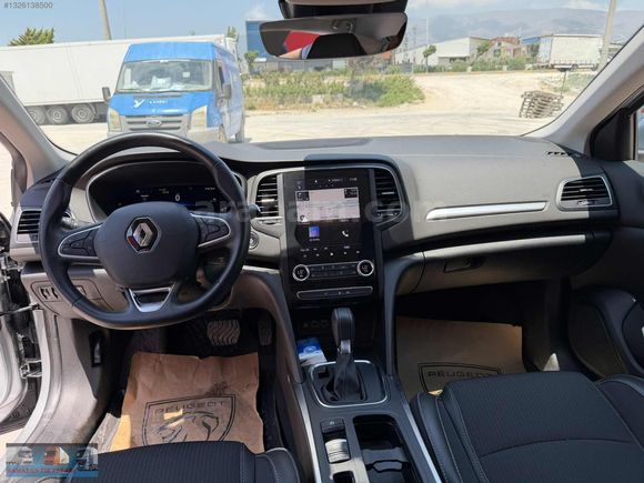 RAMAZAN'DAN 2024 MODEL RENAUL MEGANE 1.3 TCE 140 HP İCON HATASIZ