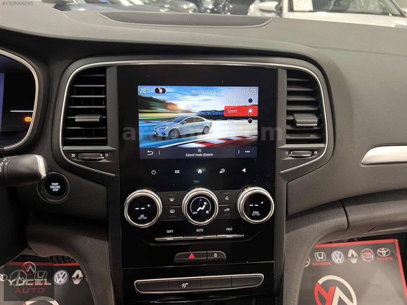 HATASIZ BOYASIZ 2025 MODEL 31 BİN KM RENAULT MEGANE İCON