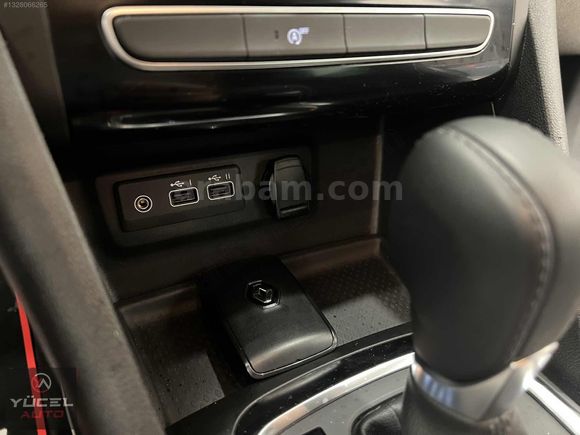 HATASIZ BOYASIZ 2025 MODEL 31 BİN KM RENAULT MEGANE İCON