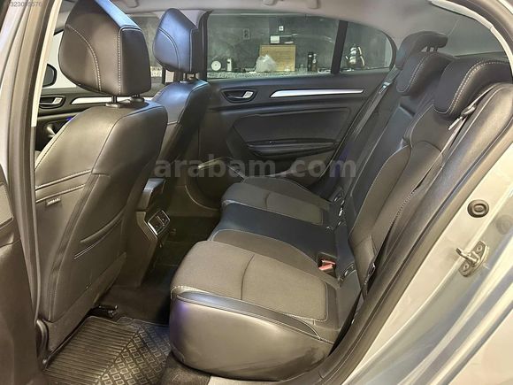EMSALSİZ DÜŞÜK KM TAMAMEN ORJİNAL MEGANE