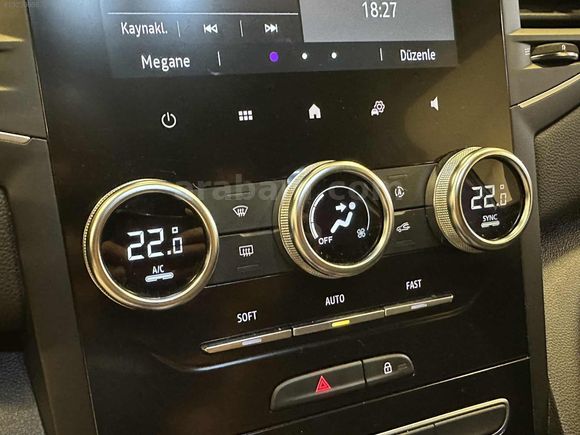 EMSALSİZ DÜŞÜK KM TAMAMEN ORJİNAL MEGANE