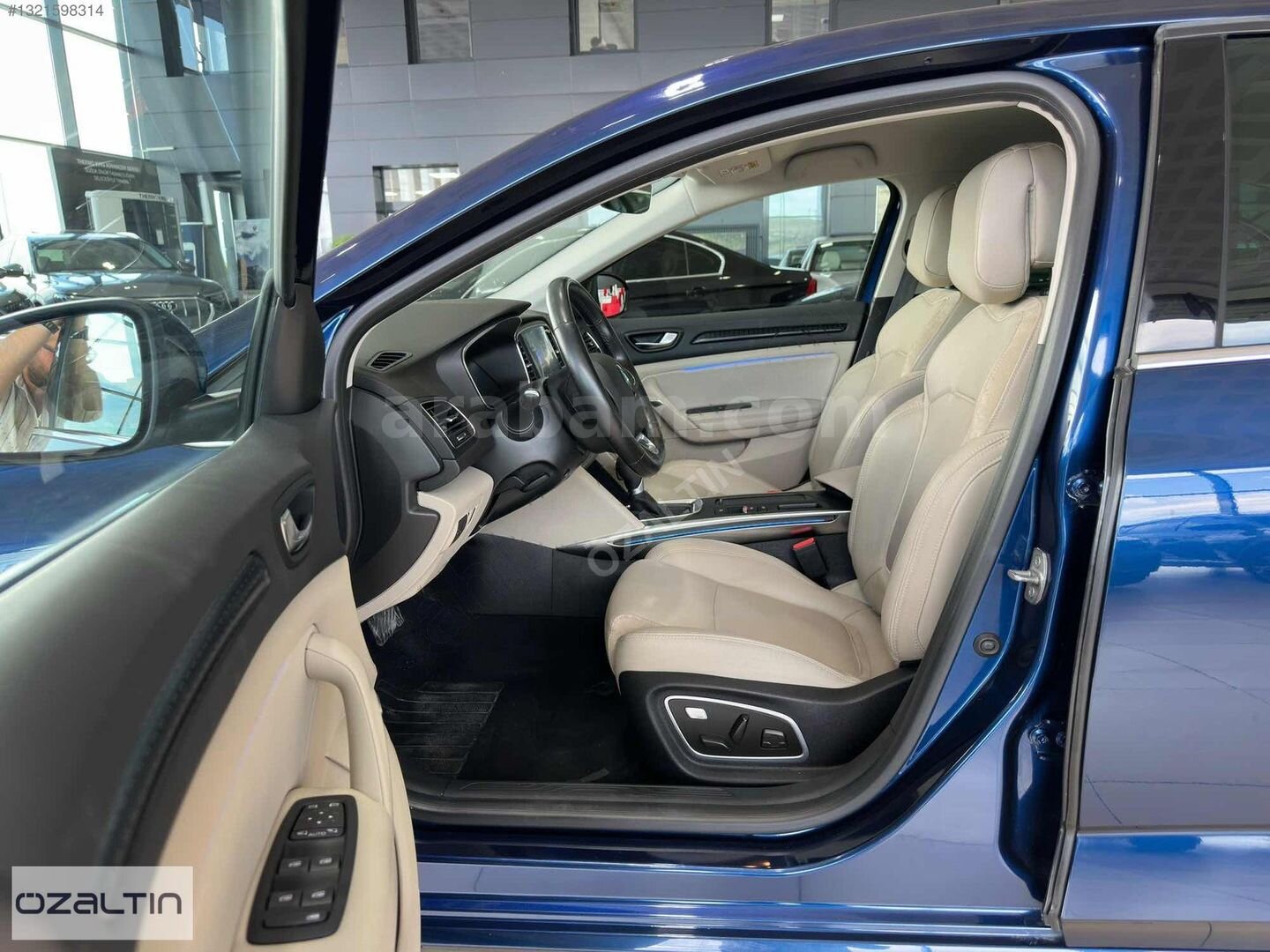 Galeriden Renault Megane 1.3 TCe Icon 2023 Model Kayseri 45.000 km Mavi 7