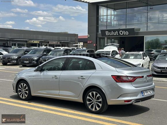 BOYASIZ - 2024 MODEL MEGANE 1.3 TCE İCON - CAM TAVANLI