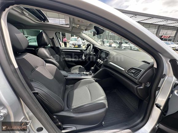 BOYASIZ - 2024 MODEL MEGANE 1.3 TCE İCON - CAM TAVANLI