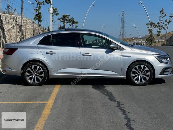 HATASIZ BOYASIZ MEGANE 2023 MODEL DÜŞÜK KM SERVİS BAKIMLI
