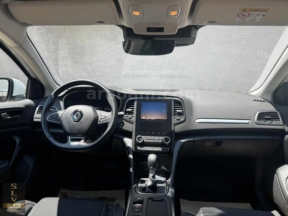 2025 MODEL MEGANE ICON