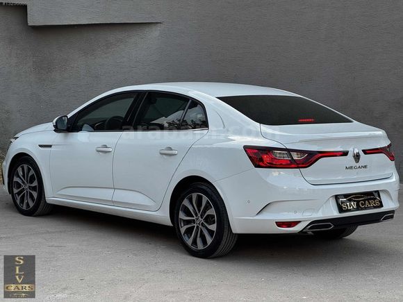 2025 MODEL MEGANE ICON