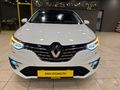 HATASIZ CAM TAVAN ICON MEGANE