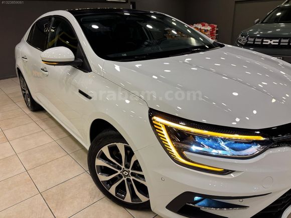 HATASIZ CAM TAVAN ICON MEGANE