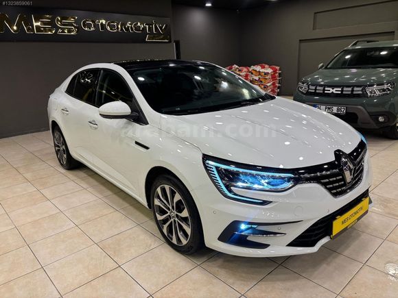 HATASIZ CAM TAVAN ICON MEGANE