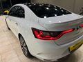 HATASIZ CAM TAVAN ICON MEGANE