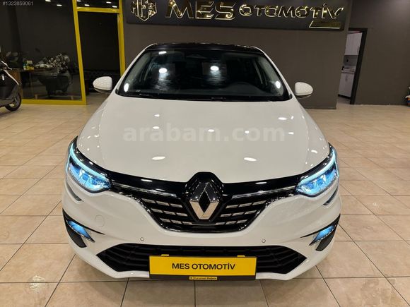 HATASIZ CAM TAVAN ICON MEGANE