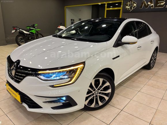 HATASIZ CAM TAVAN ICON MEGANE