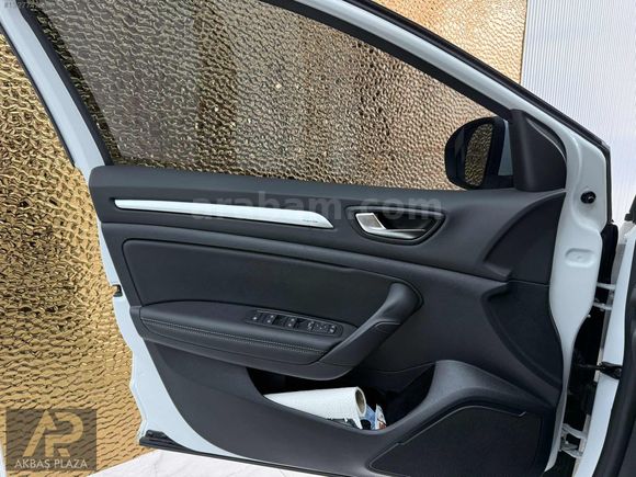 AKBAŞ PLAZA 'DAN BOYASIZ HATASIZ PPF KAPLAMALI MEGANE İCON