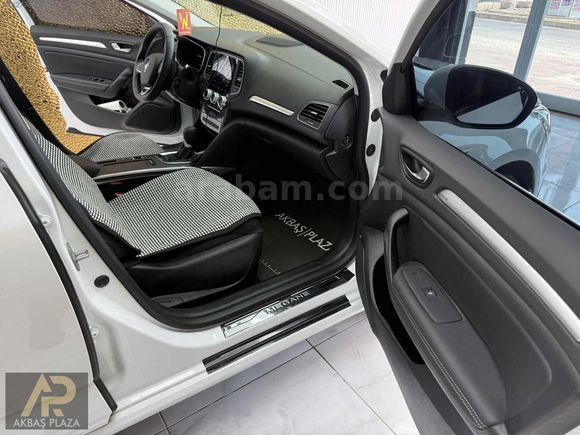 AKBAŞ PLAZA 'DAN BOYASIZ HATASIZ PPF KAPLAMALI MEGANE İCON