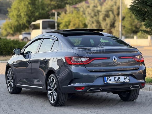 CANER'den 2024 MEGANE CAM TAVAN ELMAS JANT 9.000 km