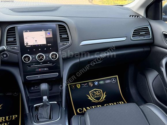CANER'den 2024 MEGANE CAM TAVAN ELMAS JANT 9.000 km