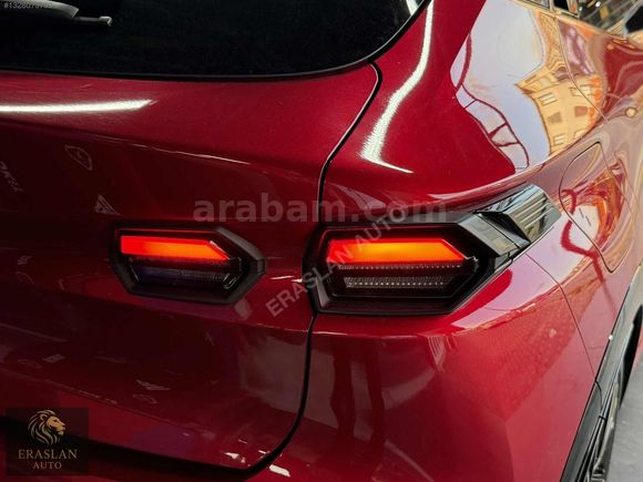 RENAULT CLİO 1.2 TCE ESPRİT ALPİNE LANSMAN RENK SIFIR AYARINDA