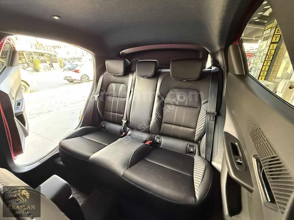 RENAULT CLİO 1.2 TCE ESPRİT ALPİNE LANSMAN RENK SIFIR AYARINDA