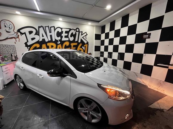 Sahibinden Peugeot 208 1.4 HDi Active 2014 Model 