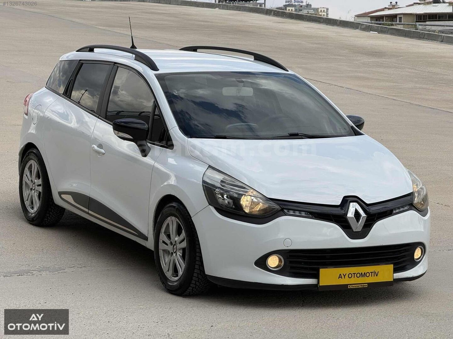 Galeriden Renault Clio 1.2 SportTourer Joy 2013 Model Ankara 221.500 km Beyaz 2